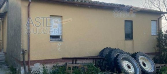 Casa de 5 habitaciónes en Roseto degli Abruzzi, Italy No. 345397 7