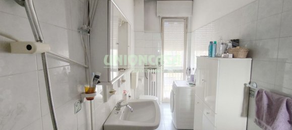 3 rooms Apartment in Tradate, Italy No. 315056 9
