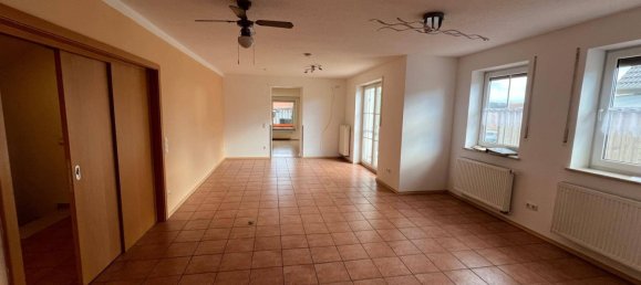 Квартира с 4 комнатами в Schwandorf, Германия № 211517 2