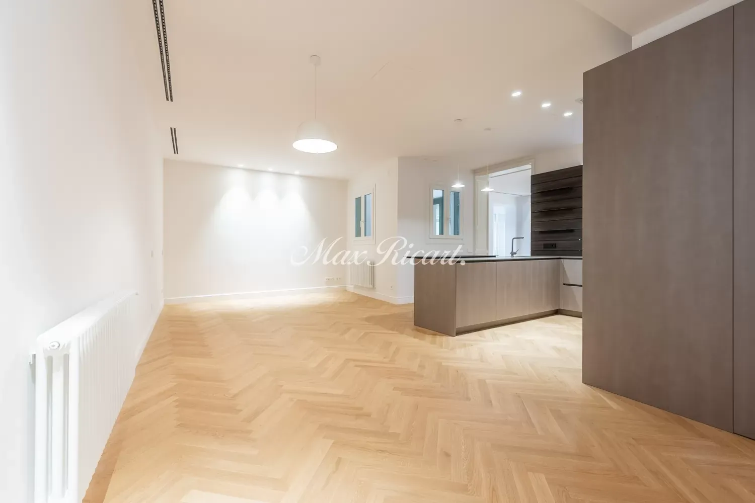 Apartamento de 2 divisões em Ciutat Vella, Spain N.º 33998