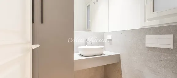Apartamento de 2 divisões em Ciutat Vella, Spain N.º 33998 12