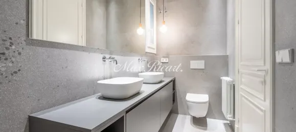 Apartamento de 2 divisões em Ciutat Vella, Spain N.º 33998 69