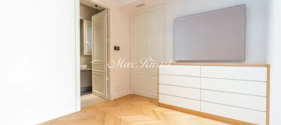 Apartamento de 2 divisões em Ciutat Vella, Spain N.º 33998 67