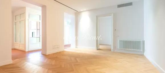 Apartamento de 2 divisões em Ciutat Vella, Spain N.º 33998 43