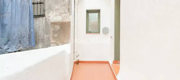 Apartamento de 2 divisões em Ciutat Vella, Spain N.º 33998 52