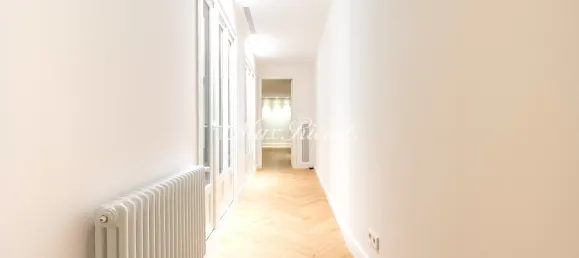 Apartamento de 2 divisões em Ciutat Vella, Spain N.º 33998 8