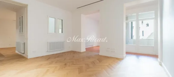 Apartamento de 2 divisões em Ciutat Vella, Spain N.º 33998 47