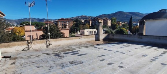 3-salle Appartement à Tivoli, Italy No. 224007 12