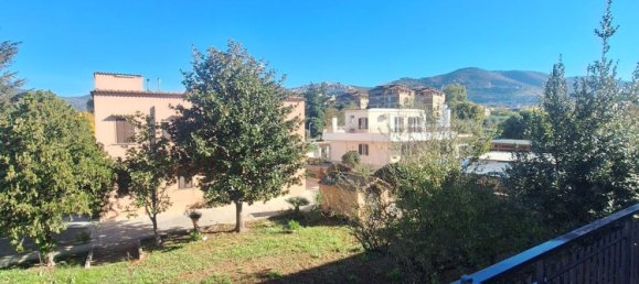 3-salle Appartement à Tivoli, Italy No. 224007 2