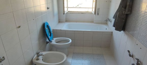 3-salle Appartement à Tivoli, Italy No. 224007 10
