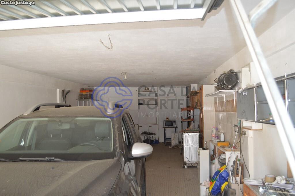 Квартира с 2 спальнями в Картейра, Португалия № 74304