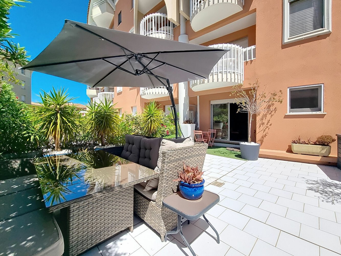 Apartamento de 1 dormitorio en Frejus, France No. 284777