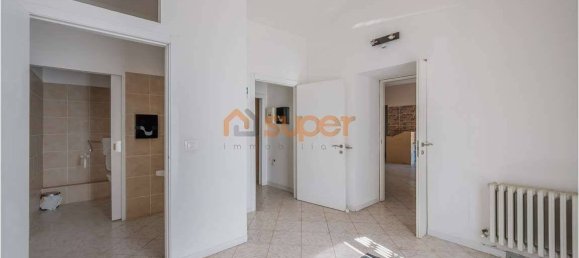 Propiedad comercial de 2 habitaciónes en Valfabbrica, Italy No. 353385 13