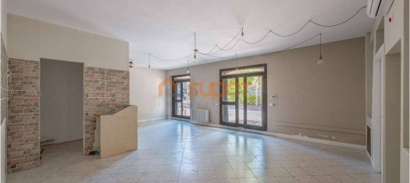 Propiedad comercial de 2 habitaciónes en Valfabbrica, Italy No. 353385 9