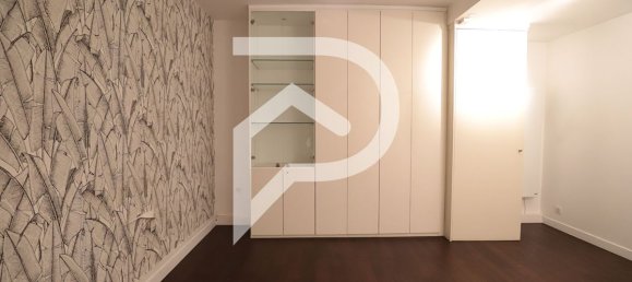 253m² Commercial property in Boulogne-Billancourt, France No. 127793 8