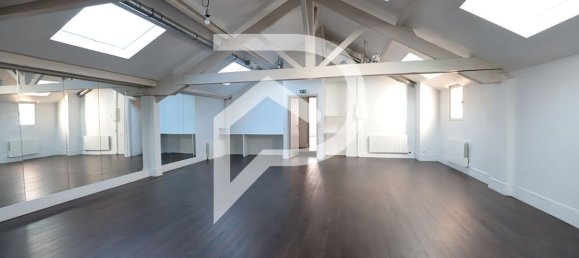 253m² Commercial property in Boulogne-Billancourt, France No. 127793 3