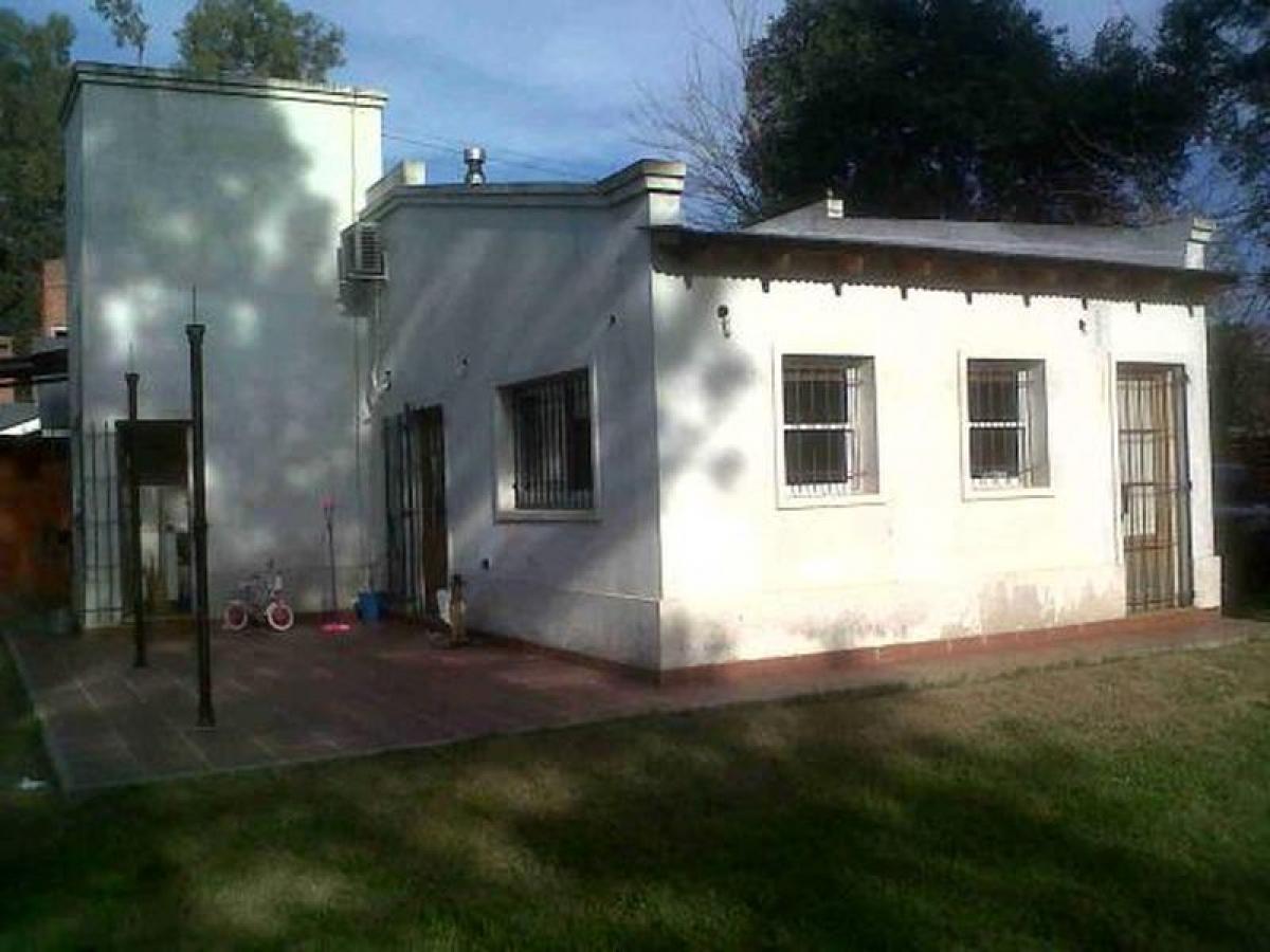 2 bedrooms Commercial property in Buenos Aires, Argentina No. 106936