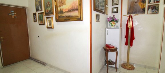 2 rooms Apartment in Naples, Italy No. 353354 8