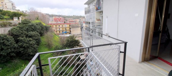 2 rooms Apartment in Naples, Italy No. 353354 18