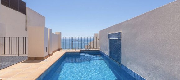 2 Schlafzimmer Penthouse in Estepona, Spain, Nr. 52028 4