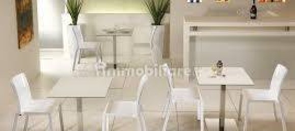 Коммерческая недвижимость с 2 комнатами в Падуя, Италия № 175532 2