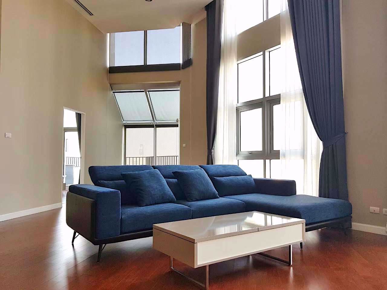 3 bedrooms Penthouse in Belle Grand Rama 9, Bangkok, Thailand No. 30603