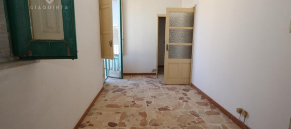 5 rooms House in Palagonia, Italy No. 237507 6
