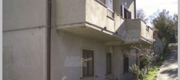 Villa de 2 dormitorios en Penne, Italy No. 337774 19