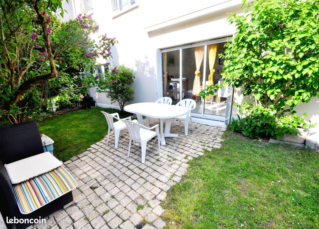 5 Schlafzimmer Haus in Suresnes, France, Nr. 183632