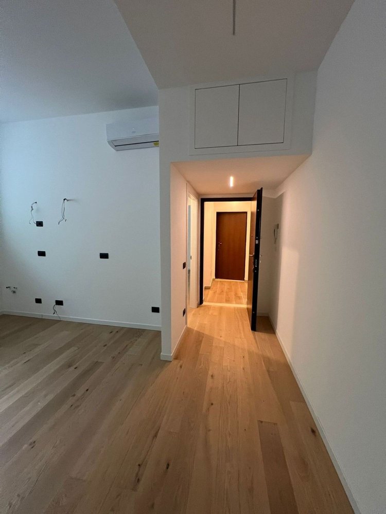 2 chambres Appartement à Milan, Italy No. 366445
