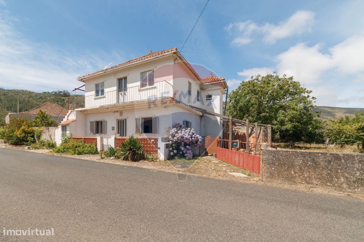 3 bedrooms House in Porto de Mos, Portugal No. 27101