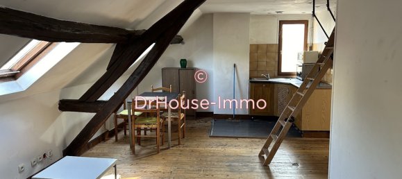 8-salle Appartement à Troyes, France No. 48993 2