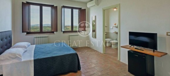 7 bedrooms House in San Venanzo, Italy No. 172572 19