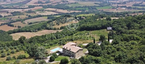 7 bedrooms House in San Venanzo, Italy No. 172572 4