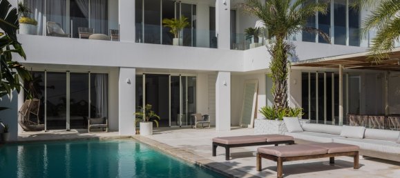 4 chambres Villa à Kuta, Indonesia No. 2189 2