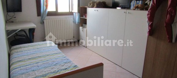 Квартира с 3 спальнями в Терре дель Рено, Италия № 135780 14