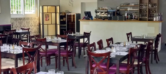 Gewerbliche Immobilie in Tours, France 300m², Nr. 93009 11