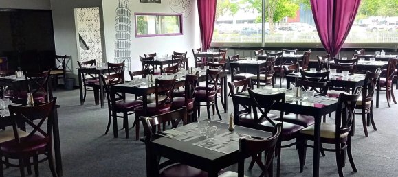 Gewerbliche Immobilie in Tours, France 300m², Nr. 93009 13