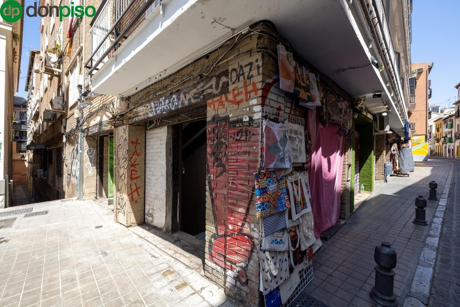 Коммерческая недвижимость 224м² в Гранада, Испания № 170802