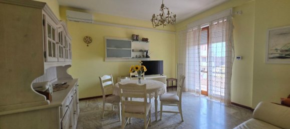 3 bedrooms Apartment in Silvi, Italy No. 322887 6