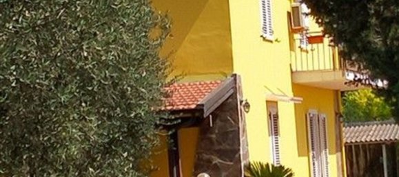 Apartamento de 8 habitaciónes en Sassari, Italy No. 49147 10