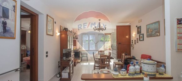4 Schlafzimmer Haus in Città Sant'Angelo, Italy, Nr. 352660 20
