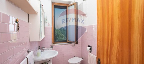 4 Schlafzimmer Haus in Città Sant'Angelo, Italy, Nr. 352660 9