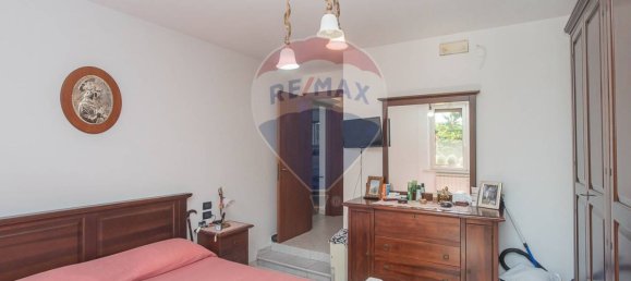 4 Schlafzimmer Haus in Città Sant'Angelo, Italy, Nr. 352660 25
