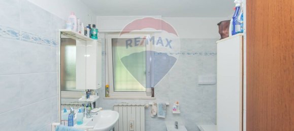 4 Schlafzimmer Haus in Città Sant'Angelo, Italy, Nr. 352660 28