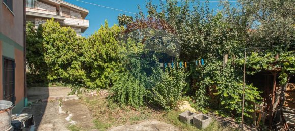 4 Schlafzimmer Haus in Città Sant'Angelo, Italy, Nr. 352660 35