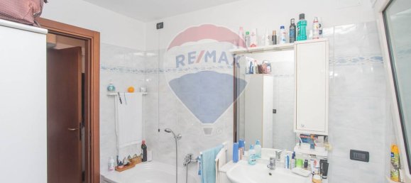 4 Schlafzimmer Haus in Città Sant'Angelo, Italy, Nr. 352660 27