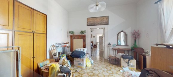 3 rooms Apartment in San Giorgio a Cremano, Italy No. 17515 7