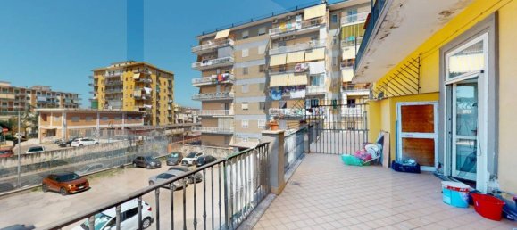 3 rooms Apartment in San Giorgio a Cremano, Italy No. 17515 17