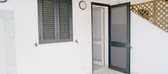 3 rooms Apartment in Salve, Italy No. 128847 10